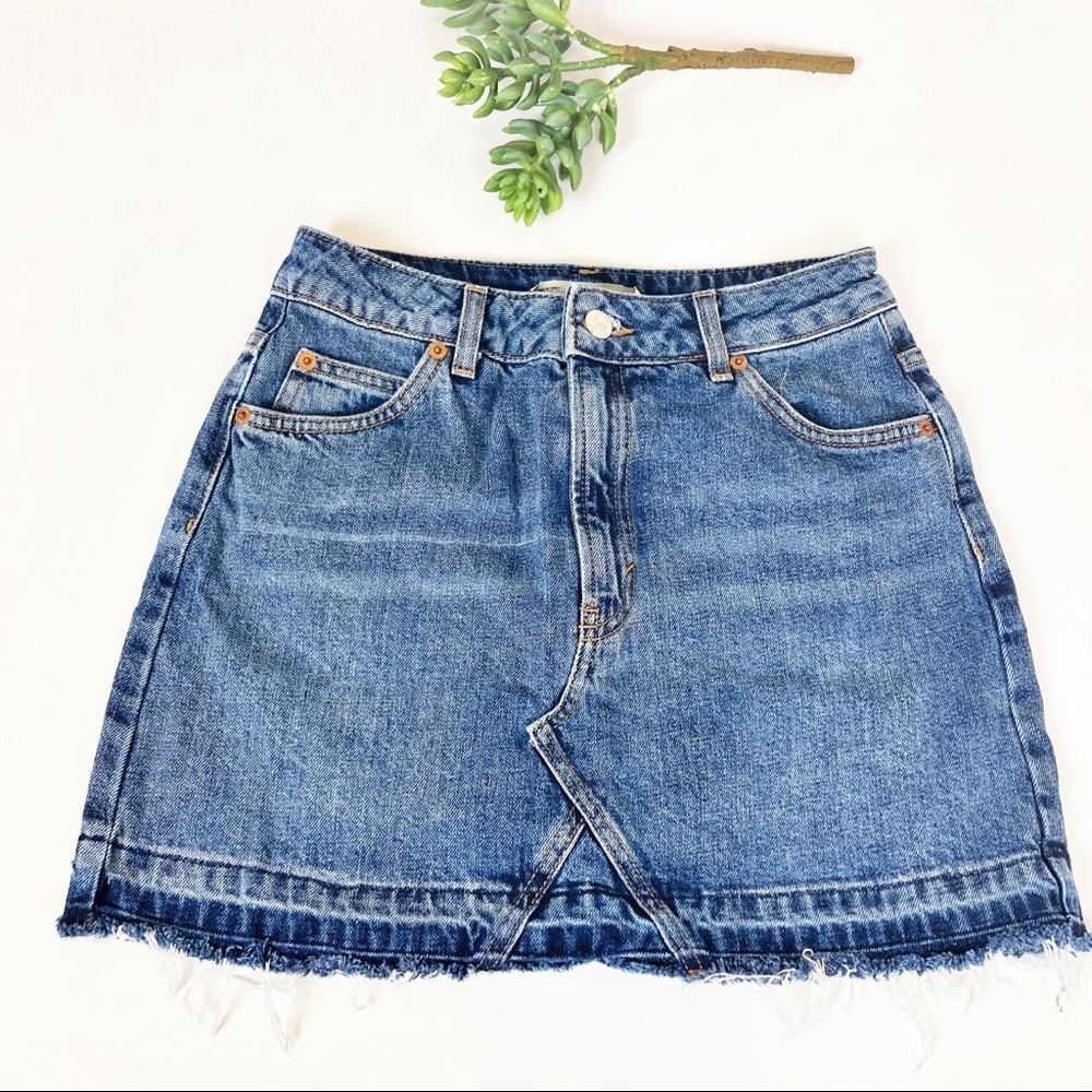 2/$20 Topshop Moto Denim Mini Skirt Size 4 - Picture 1 of 6